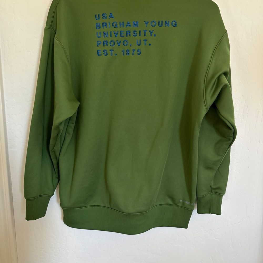 3/$24 RARE WOMENS NIKE BYU COUGARS SALUTE TO SERVICE SWEATSHIRT GREEN DRI FIT SI - Picture 2 of 3